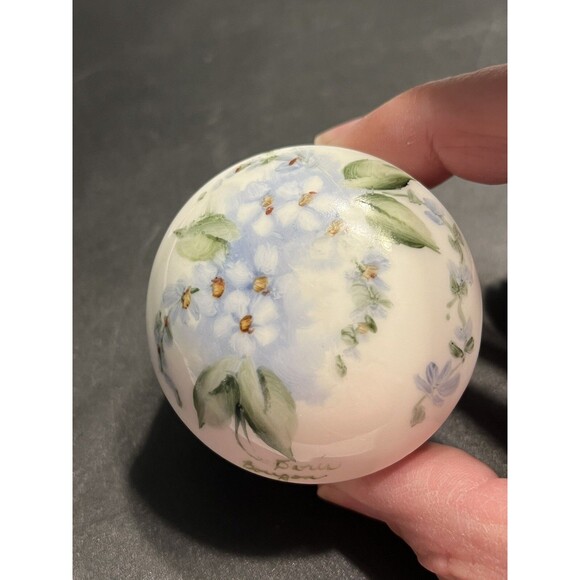 Hand Painted Blue Floral Lidded Trinket Dish Artist Signed - Picture 1 of 11